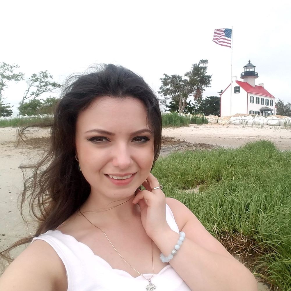 Meet your Posher, Lilia